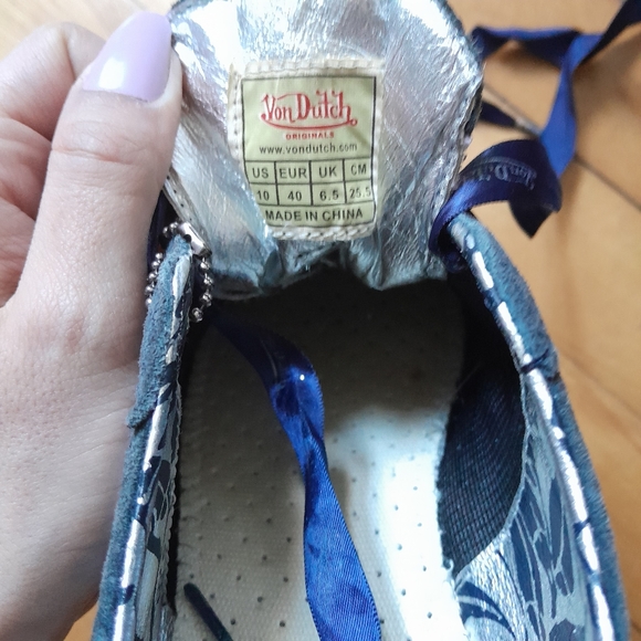 Vintage Von Dutch Sneakers - Picture 6 of 8